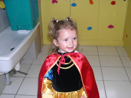 lea carnavalle la plus belle comme dab
